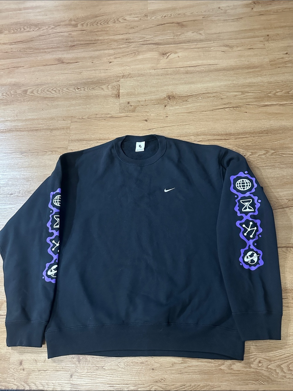 Nike pullover size large